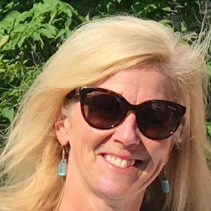 Meet your Posher, Catherine